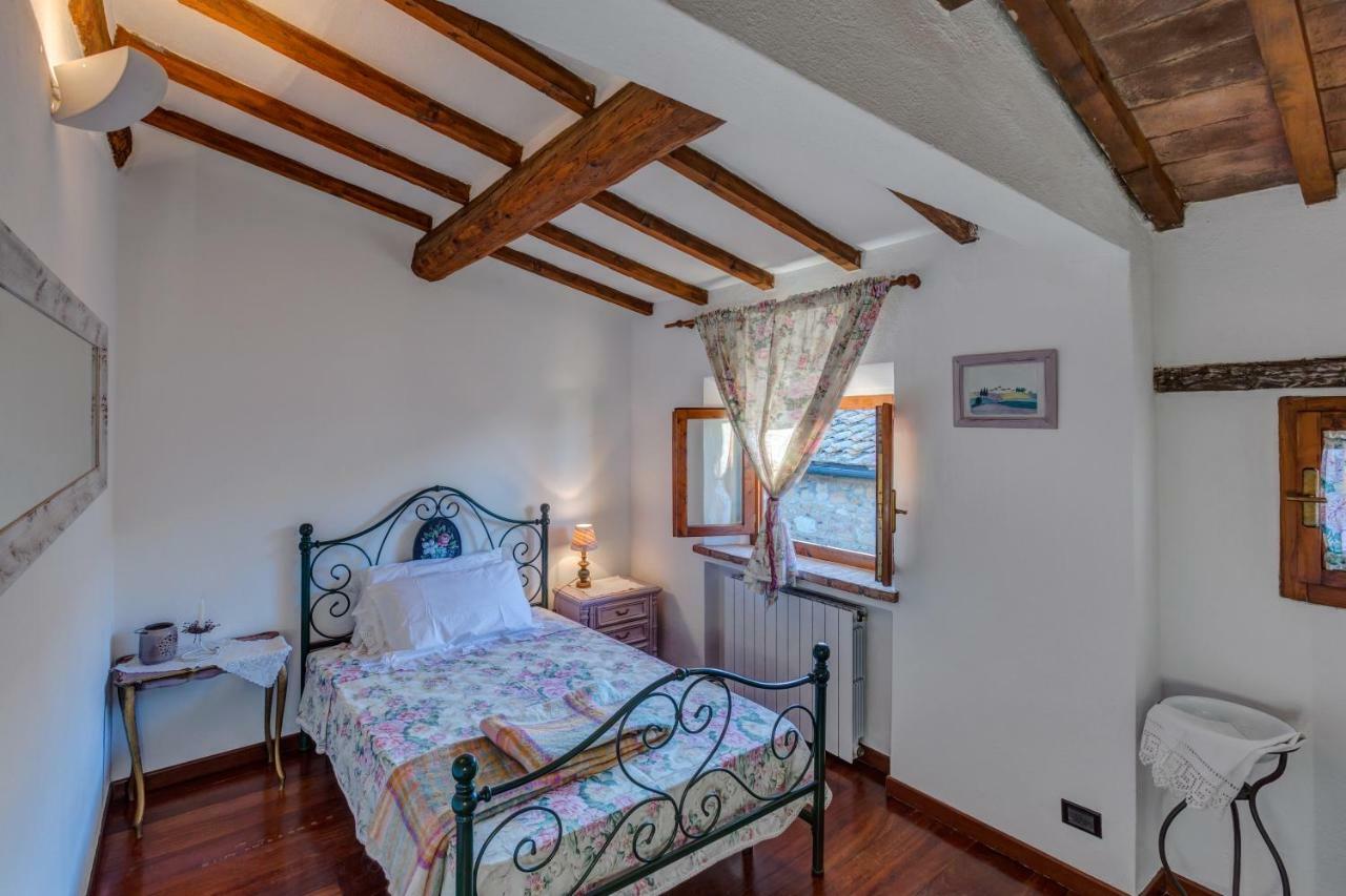 Apartamento Casa Il Castello Gambassi Terme Exterior foto