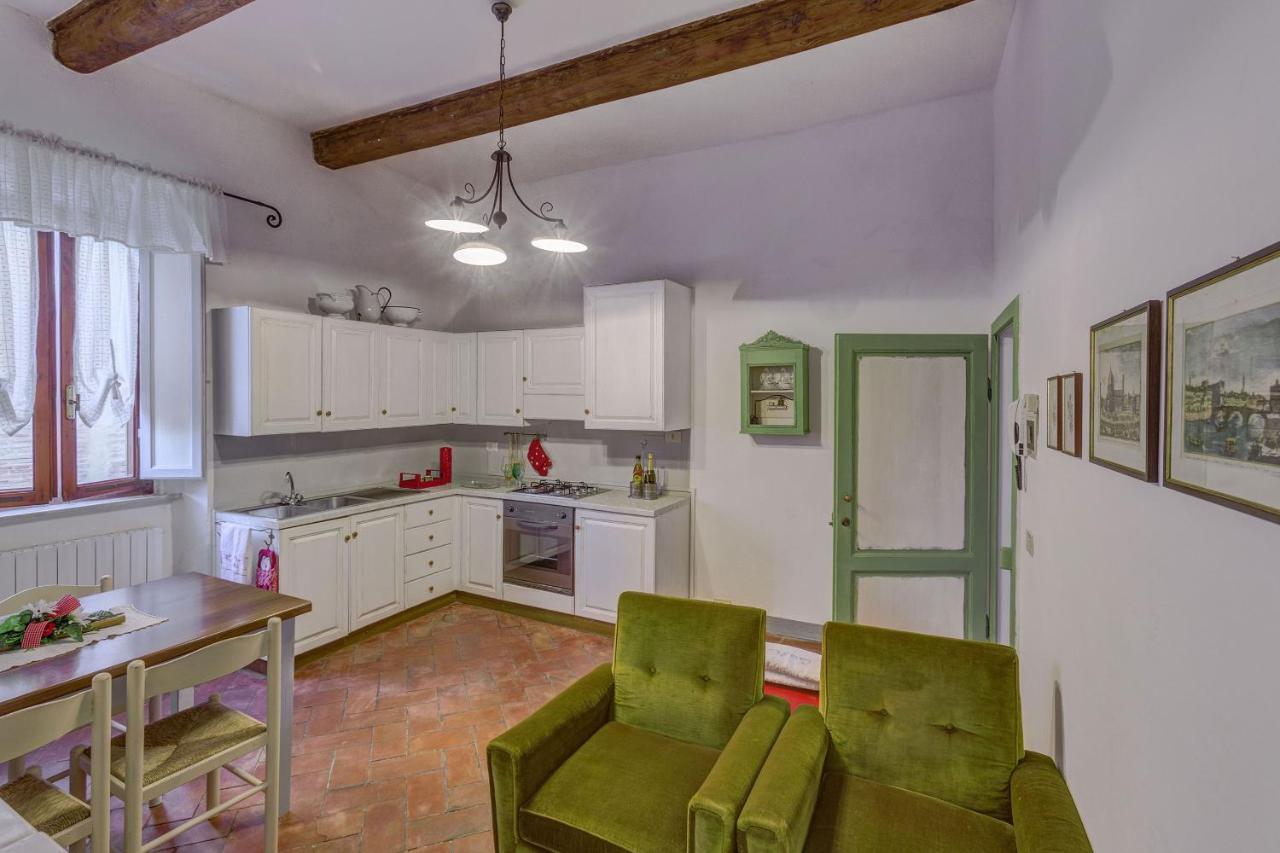 Apartamento Casa Il Castello Gambassi Terme Exterior foto